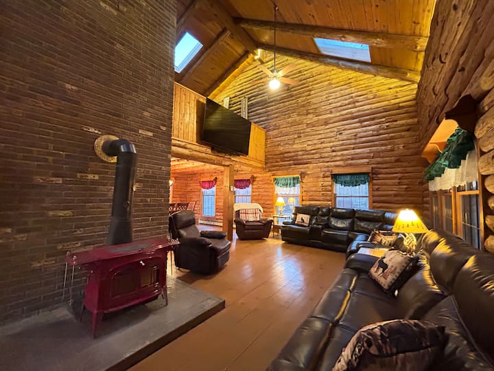 Presque Isle Cabin Vacation Rentals Millcreek Township, PA Airbnb