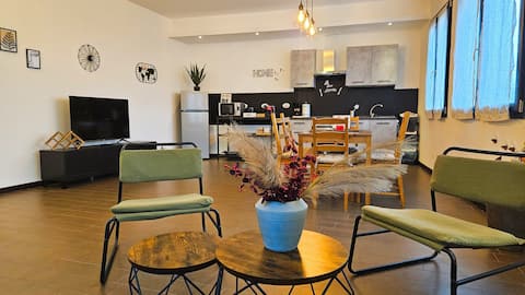 AK Homes - Entire House, close to the airport