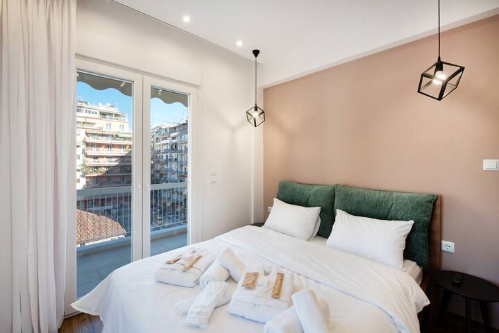 Tinker Bell by halu! : Colorful family apt gallery image 4