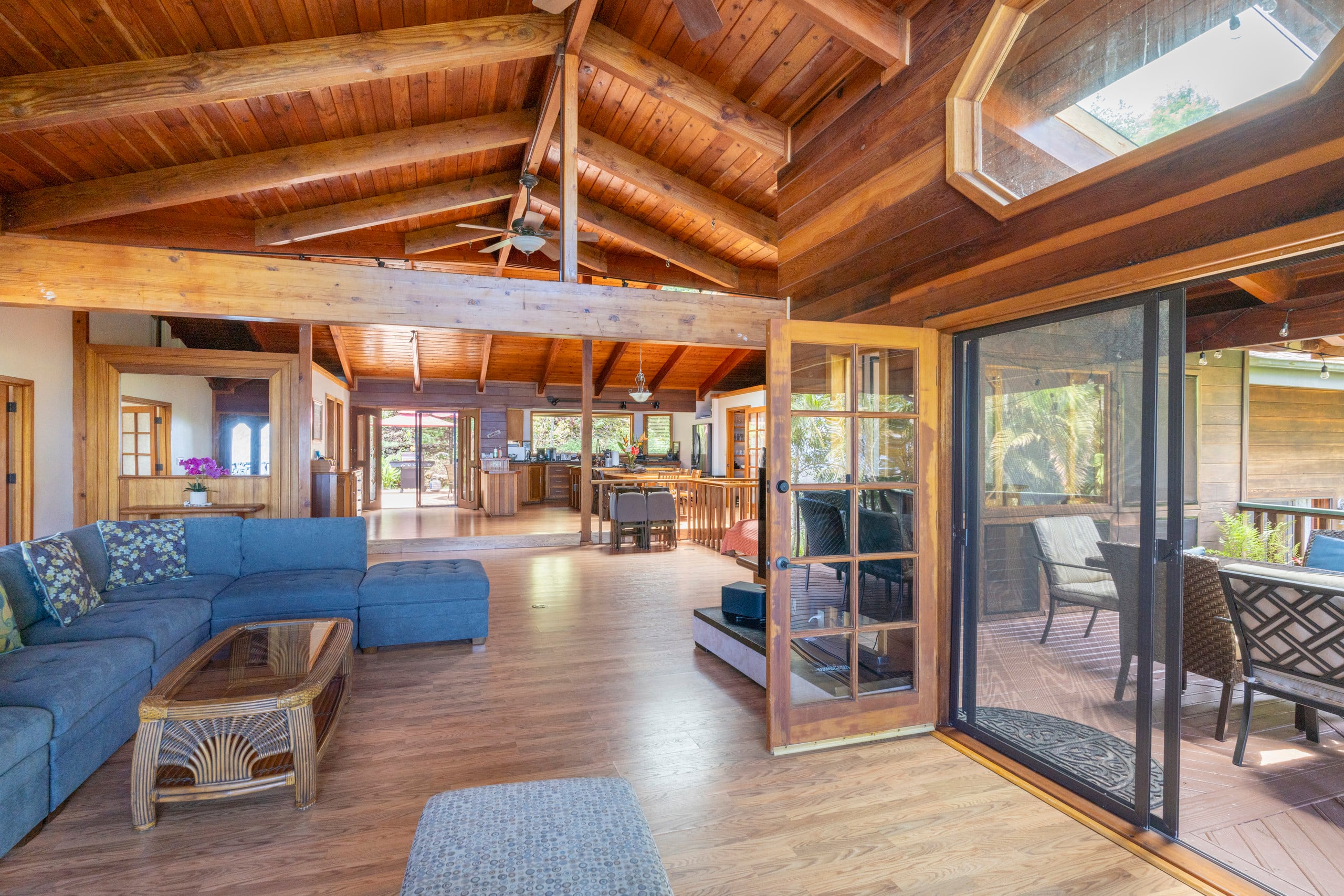 Home in Kailua-Kona · ★4.88 · 5 bedrooms · 15 beds · 4.5 private baths - Image 9