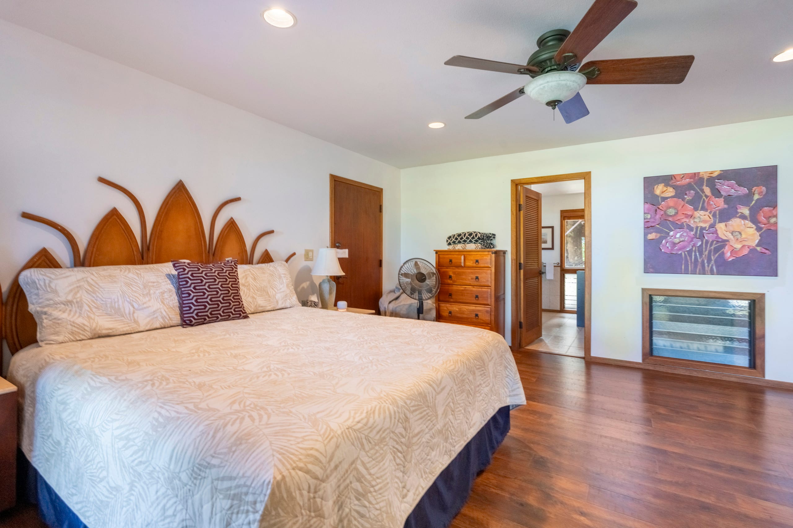 Home in Kailua-Kona · ★4.88 · 5 bedrooms · 15 beds · 4.5 private baths - Image 51