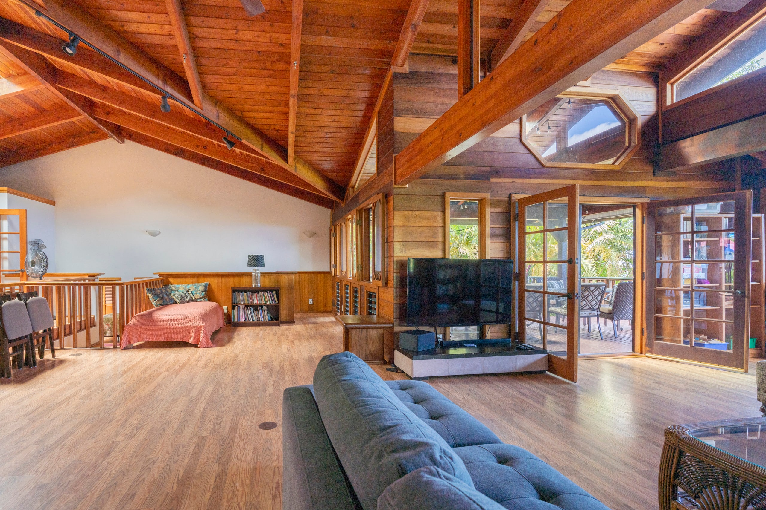 Home in Kailua-Kona · ★4.88 · 5 bedrooms · 15 beds · 4.5 private baths - Image 8
