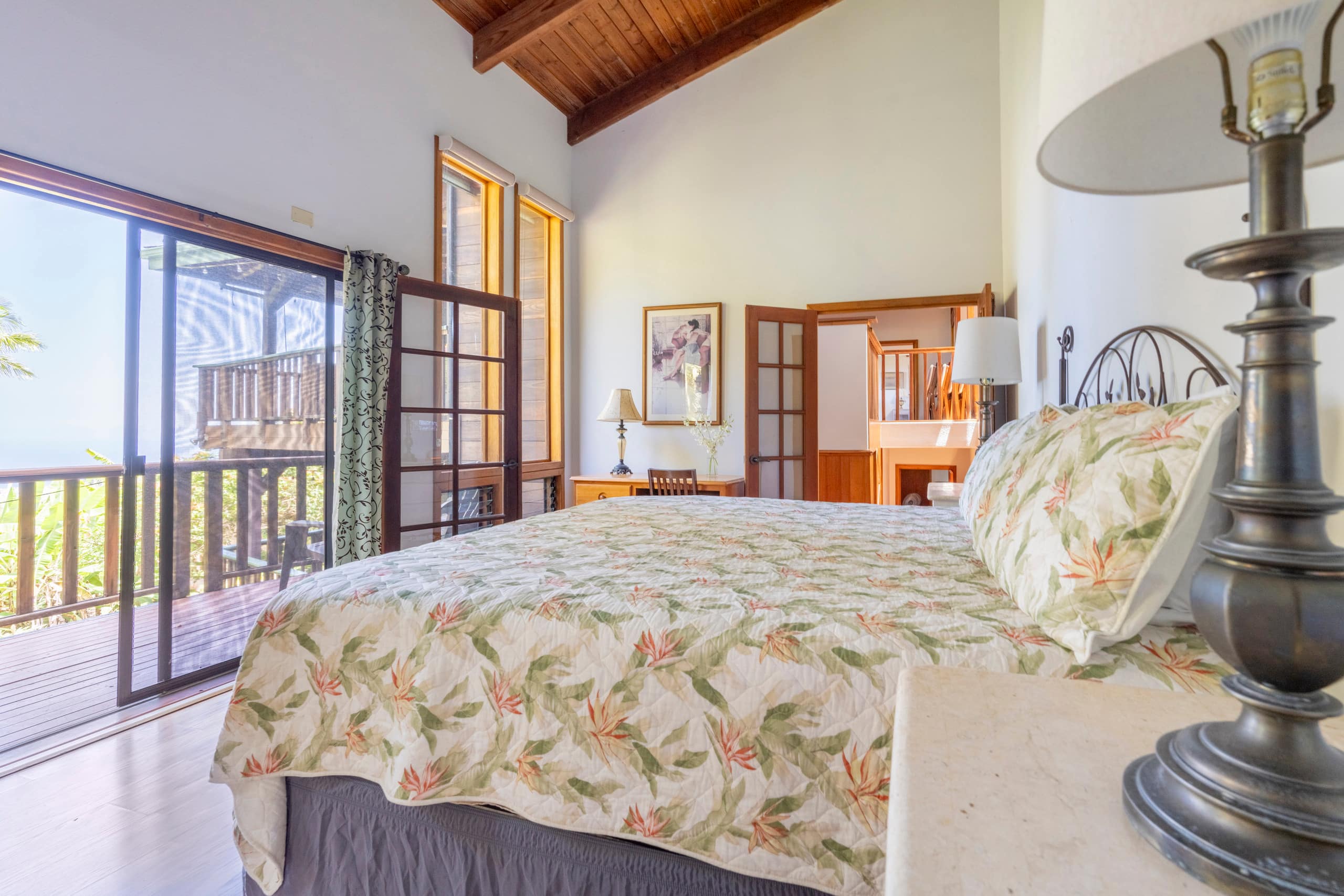 Home in Kailua-Kona · ★4.88 · 5 bedrooms · 15 beds · 4.5 private baths - Image 40