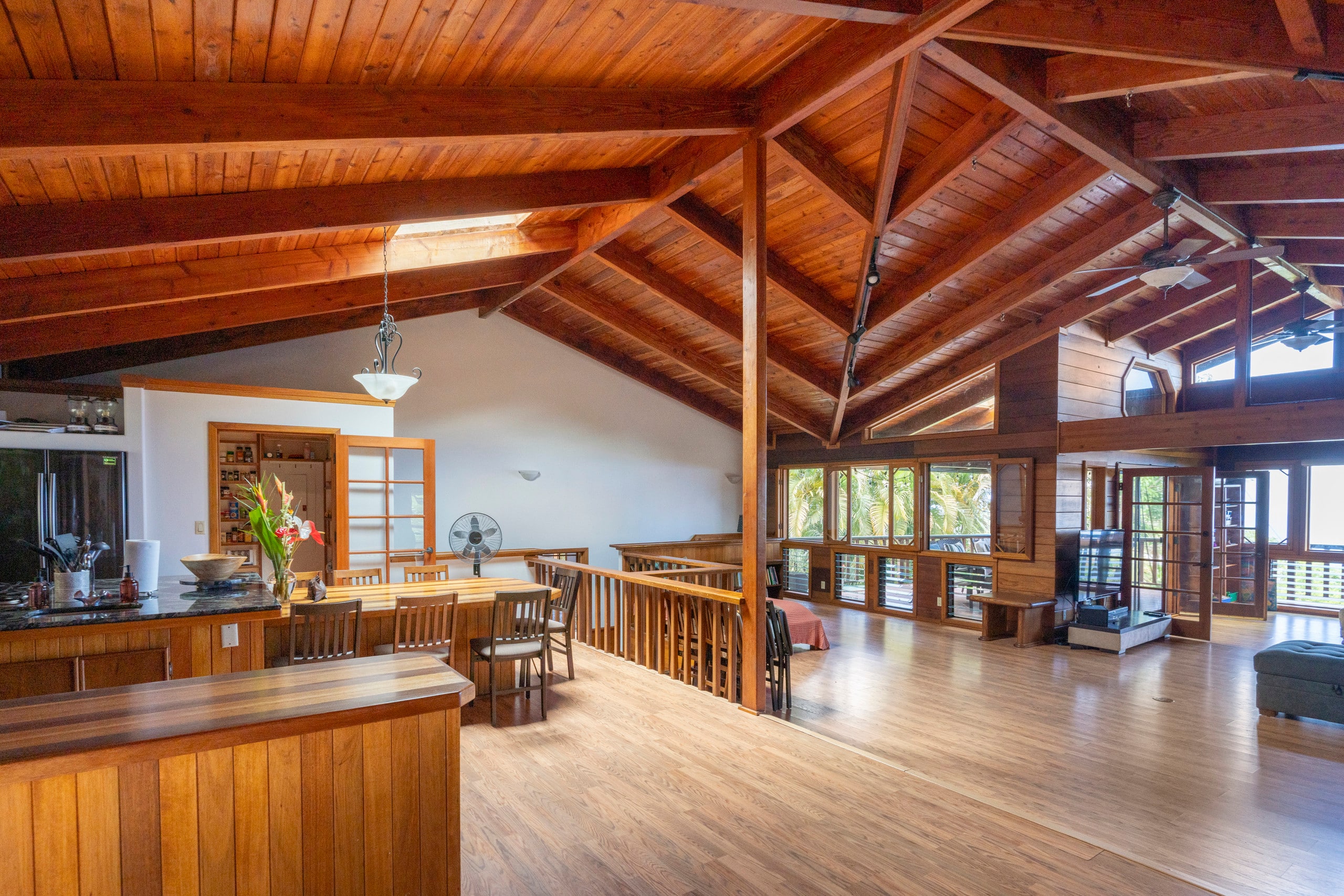 Home in Kailua-Kona · ★4.88 · 5 bedrooms · 15 beds · 4.5 private baths - Image 21