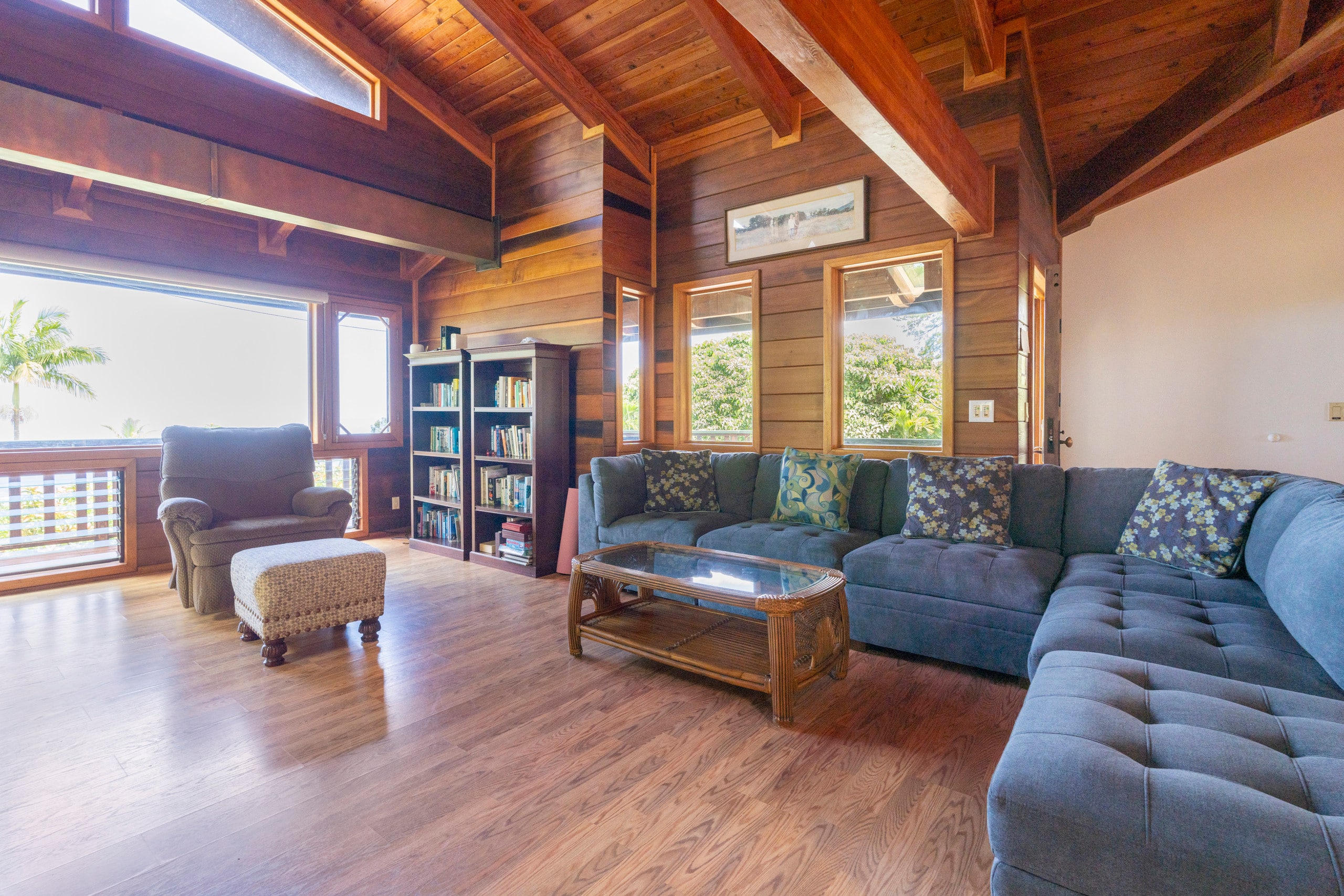 Home in Kailua-Kona · ★4.88 · 5 bedrooms · 15 beds · 4.5 private baths - Image 7