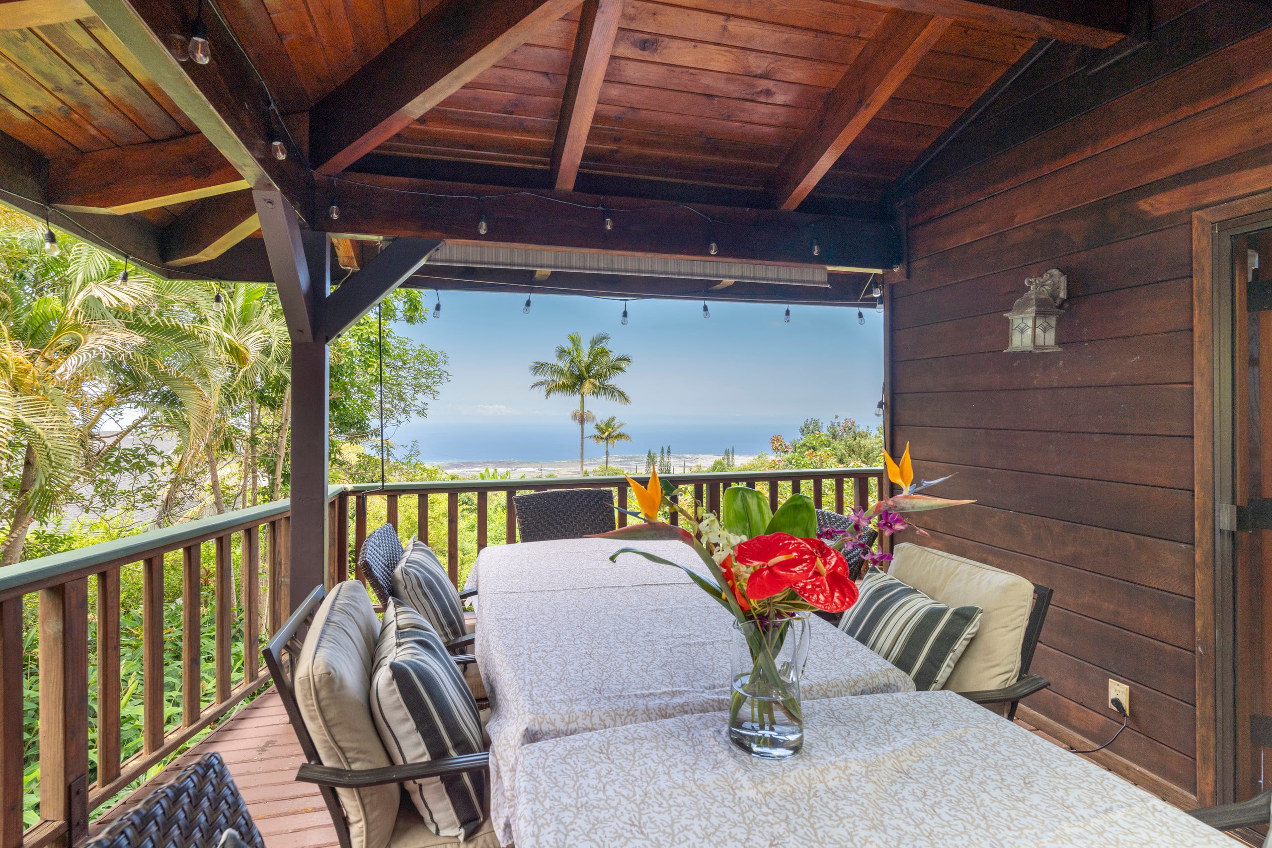 Home in Kailua-Kona · ★4.88 · 5 bedrooms · 15 beds · 4.5 private baths - Image 29