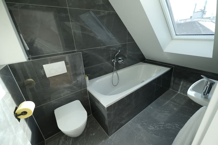 Vienna Lotos Apartment managed Airbnb listing 3