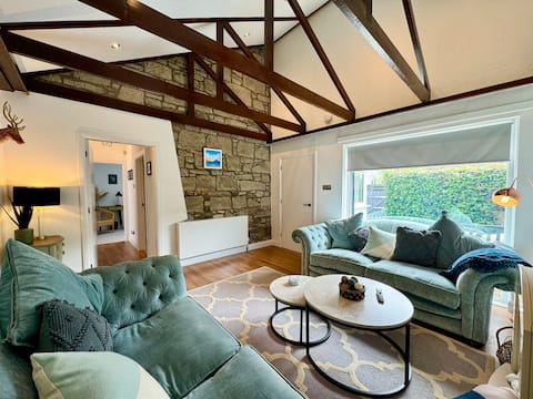 Kennedy Cottage by Troon beach