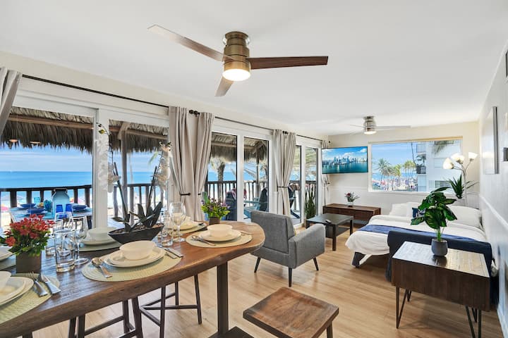 Beach Condo - Hollywood Beachfront & Broadwalk - Hollywood, FL