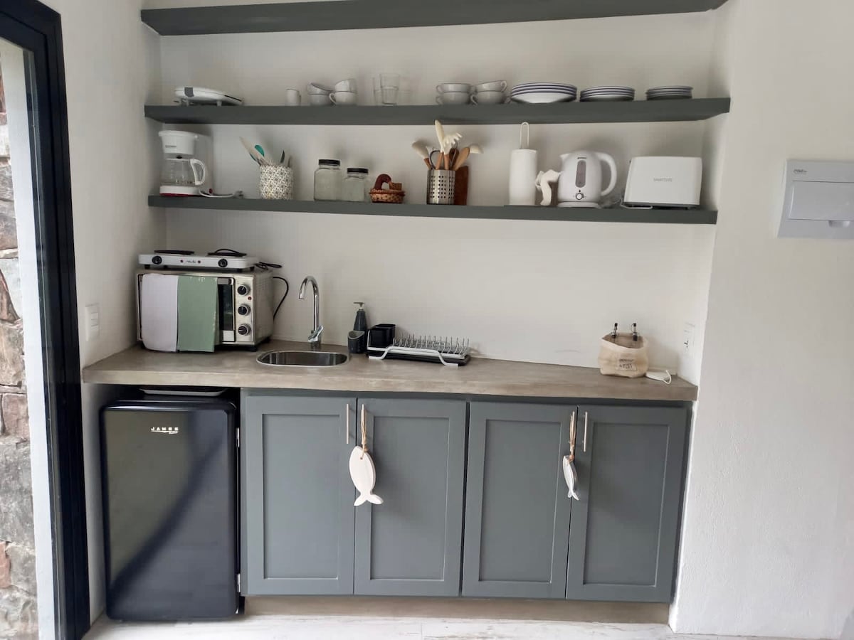 Popular Airbnb listing: Cozy suite steps away from the sea in Punta Ballena