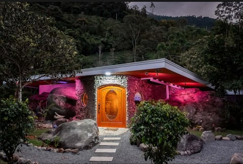 Secluded Pool & Jacuzzi @ 8th Wonder of the World