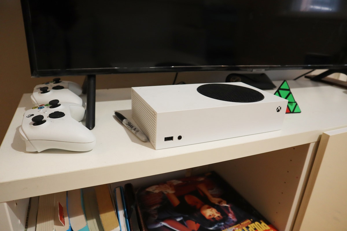 Popular Airbnb listing: Central - Cozy Apartment Sydney CBD in Redfern