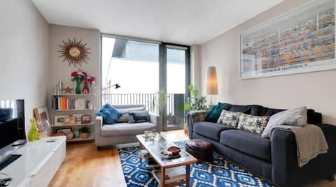Successful Airbnb property: Borough market foodie lovers flat in Southwark
