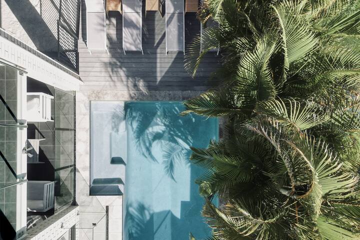 14m Mineral Pool + Paddle Boards + Creek Access gallery image 3