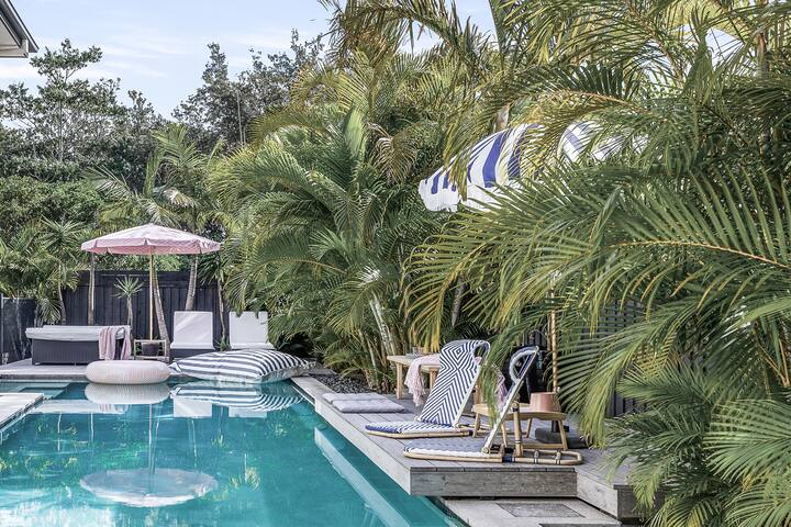 14m Mineral Pool + Paddle Boards + Creek Access gallery image 2