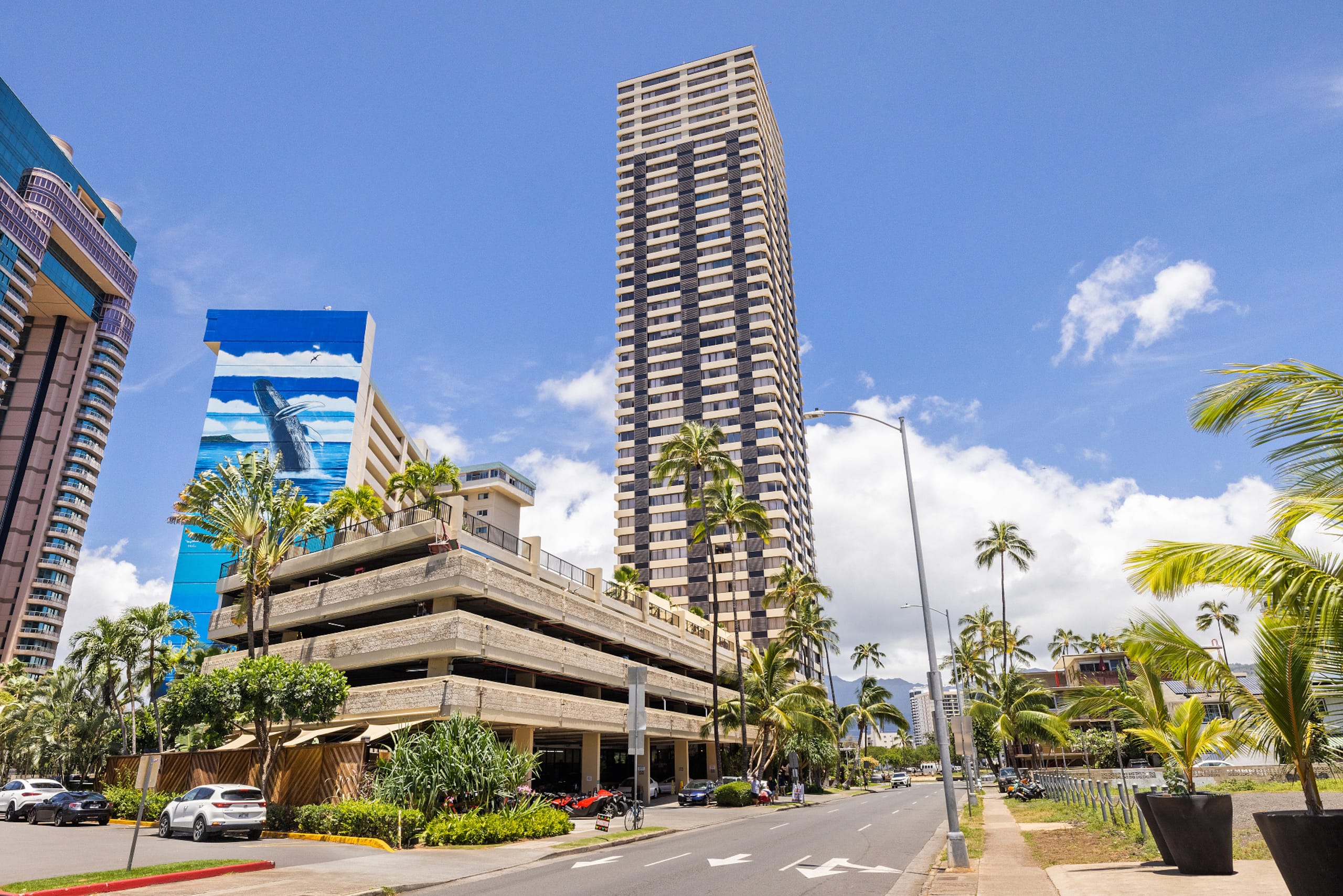 Condo in Honolulu · ★4.76 · 1 bedroom · 1 bath - Image 25