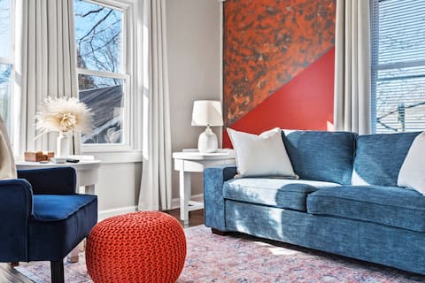 Top Airbnb: Downtown Cartersville Guesthouse in Cartersville