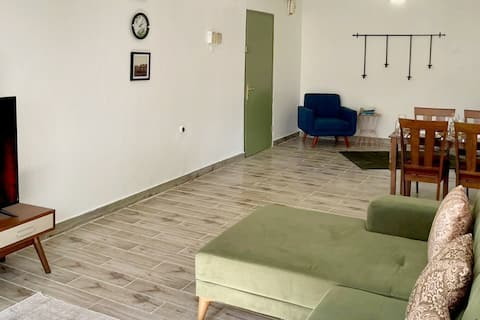 Stylish apartment in Heron