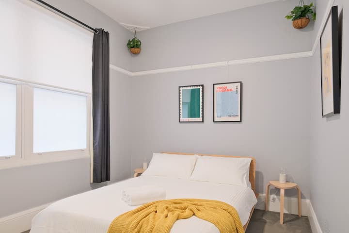 Queen Koala bed and frame