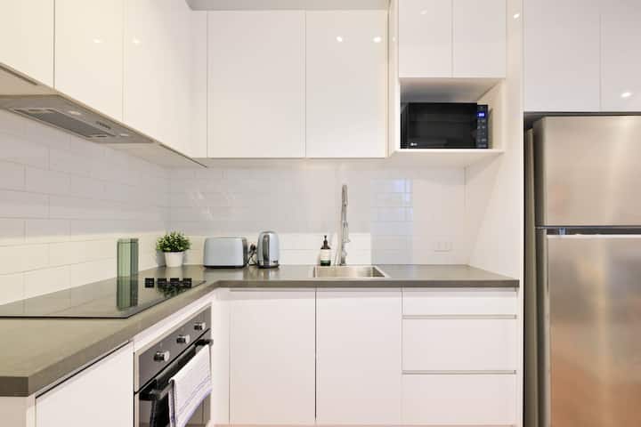 Full equipped kitchen.