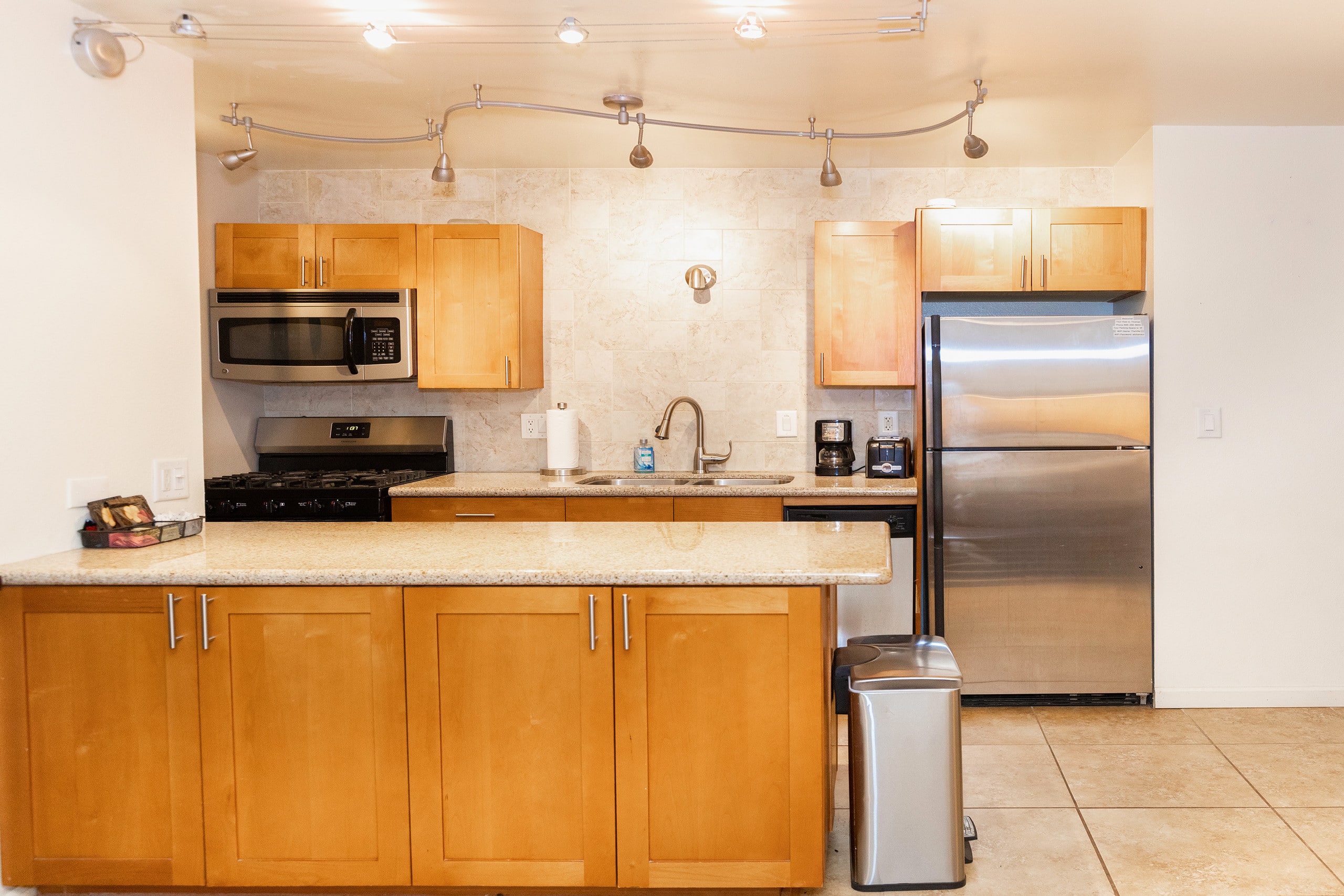 Condo in Kihei · ★4.76 · 1 bedroom · 2 beds · 1 private bath - Image 9