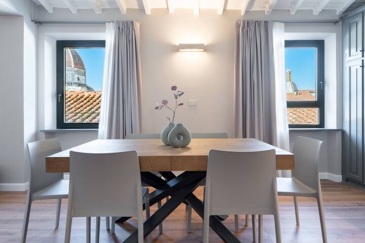 Florence Dome with stunning view gallery image 5