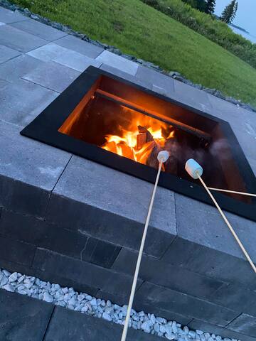 Saving Grace Waterfront Retreat gallery image 5