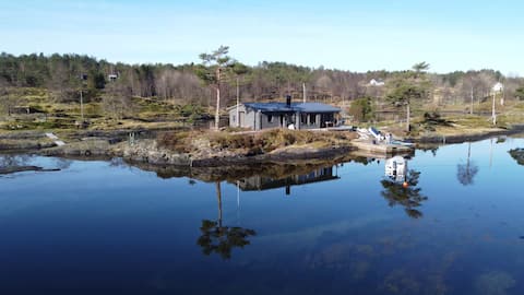 New, Modern Cottage by the Sea