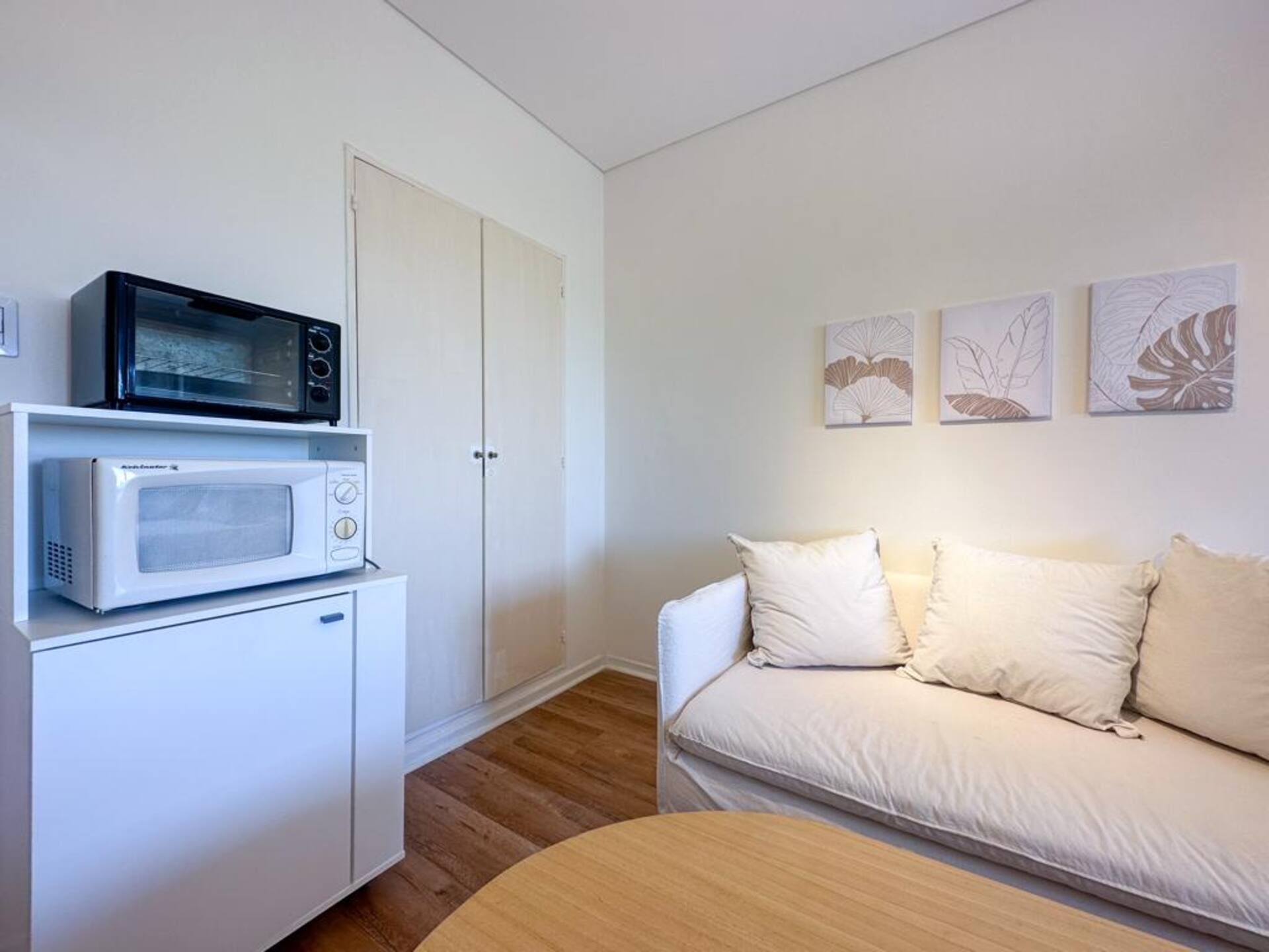 Studio apartment in Retiro with views