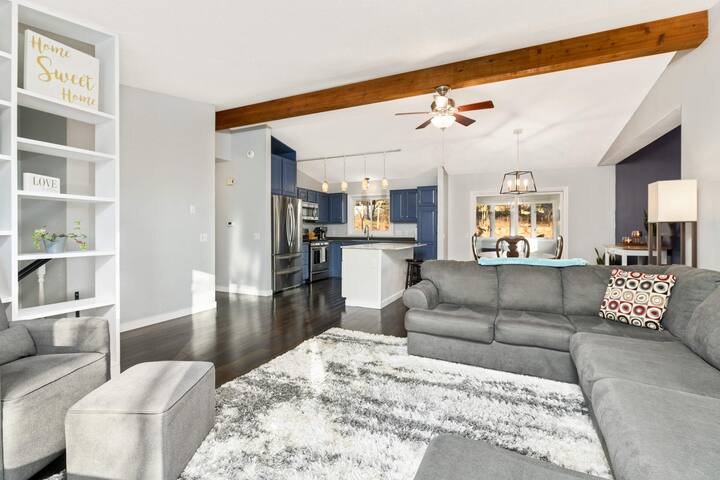 Family-Friendly 4-Bed Retreat gallery image 4