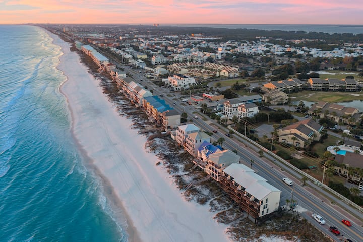 Ocean Views/On the Sand/Private Beach/King Beds photo 2