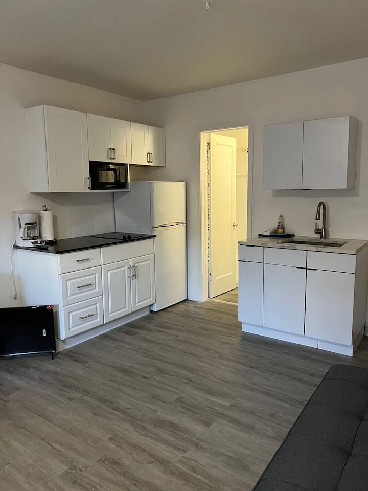Studio At The Beach With Kitchen - Lauderdale-by-the-Sea, FL