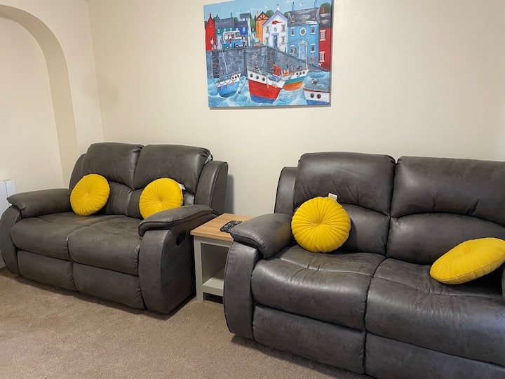 Two Bedroomed Seaside House In Clacton - Essex