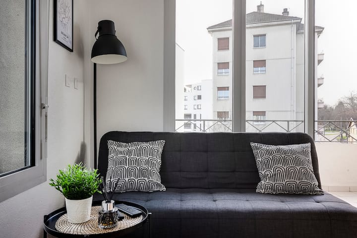 "Le Studio Terrasse" - 100m De La Gare - Besançon