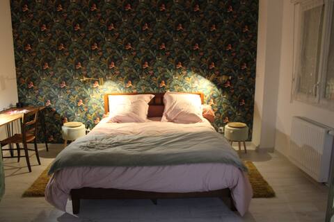 three bedrooms – quiet neighborhood