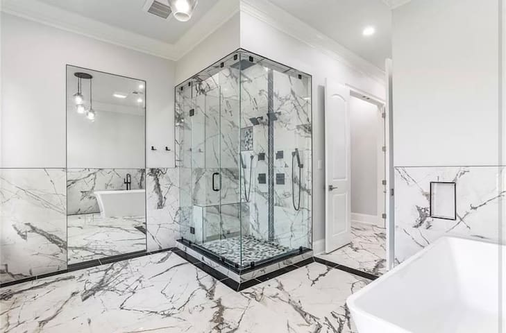 Gorgeous Hideout Minutes From Superdome/Downtown