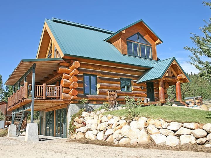 The Chalet in Idaho City