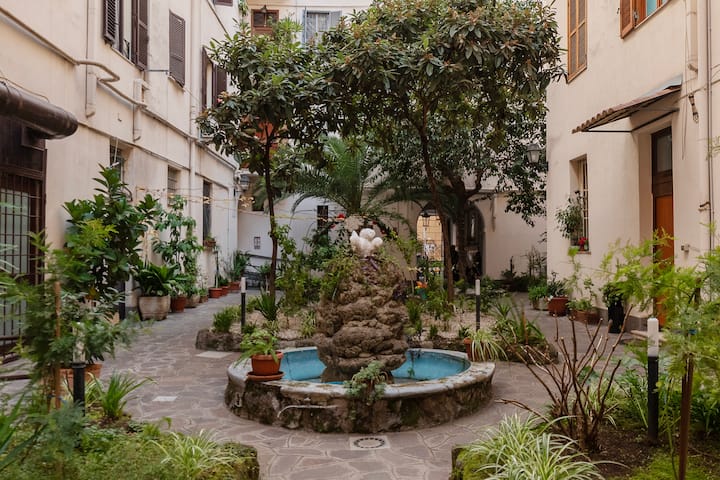 Guesthost - The Secret Garden Of Rome! Apt X2 - Roma