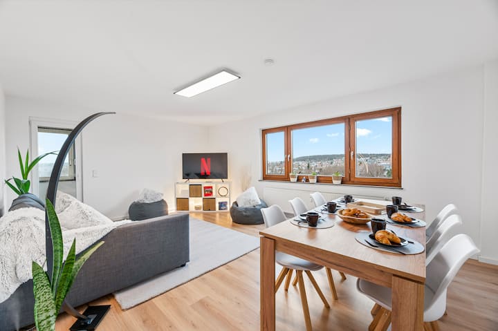 Stylish Suite with a view & Parking