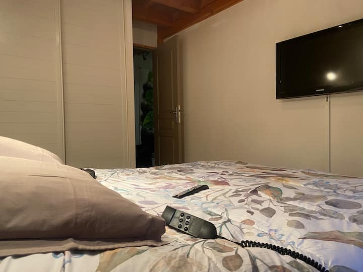 საძინებელი 1