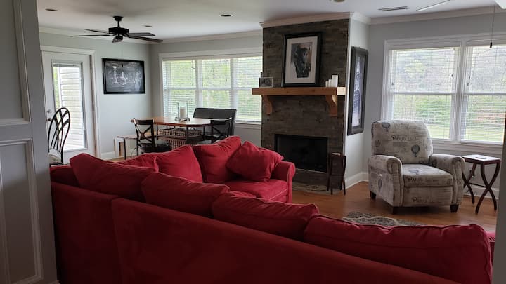 Located In The Heart Of Midcity, Orion, Vp's Charm - Huntsville, AL