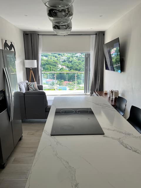 Solaris 2: peaceful condo close to tourist spots