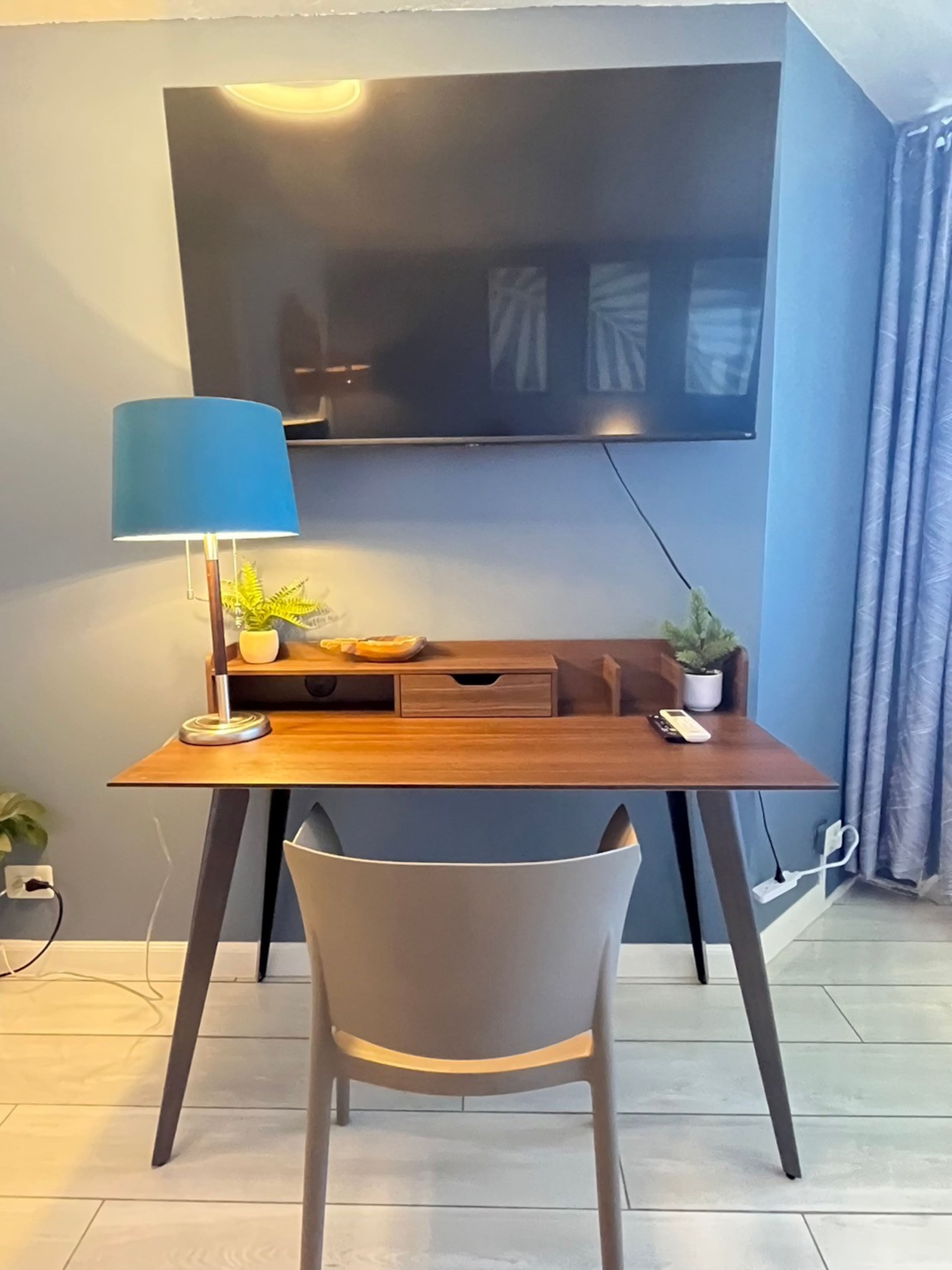 Condo in Honolulu · ★4.77 · 1 bedroom · 2 beds · 1 private bath - Image 28