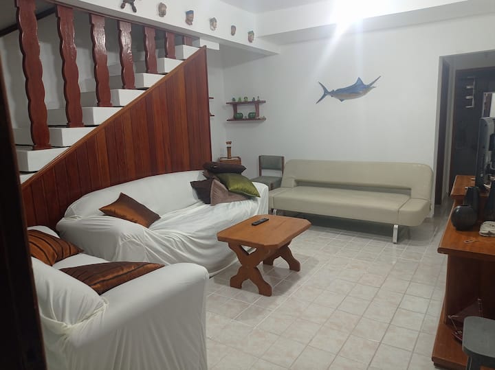 Casa A 50m Da Praia Em Condomínio Fechado. - Caraguatatuba