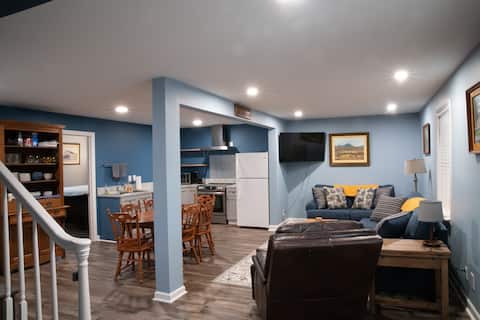 Popular Airbnb listing: Courthouse Recess of Downtown Danbury in Winston Salem