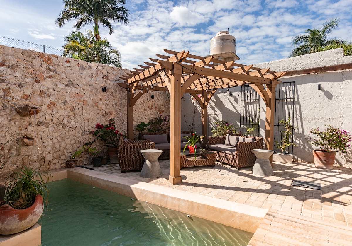 Tropical Tranquility: Jaar's Hideaway - Houses for Rent in Merida ...