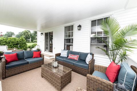 Bay Breeze Cottage