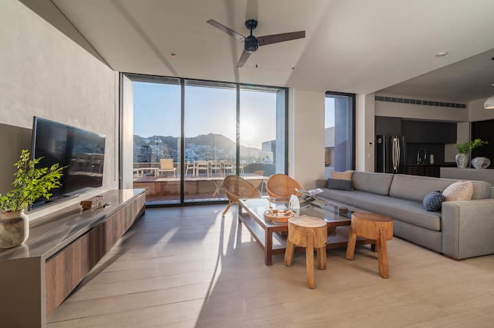 Capitalia | Sunset Grills And Sea Breezes In Cabo - Cabo San Lucas