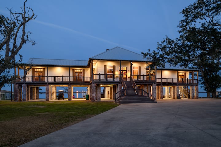 Waterfront Paradise with Pool