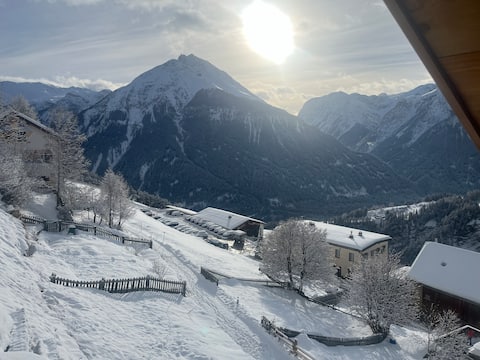 Bijoux in the Swiss mountains
